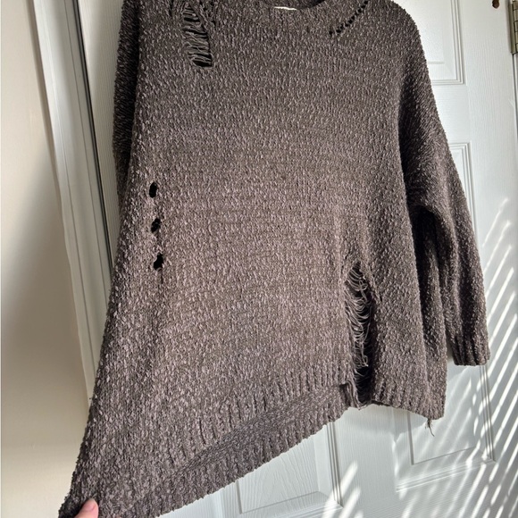 Umgee Textured Brown Crew Neck Sweater - Picture 2 of 3